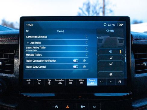 Used 2024 Ford Expedition Limited image 27