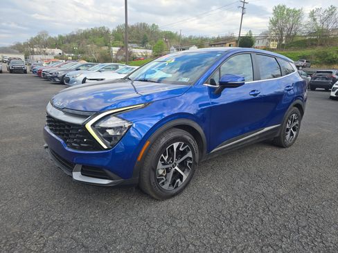 Used 2023 Kia Sportage EX image 9