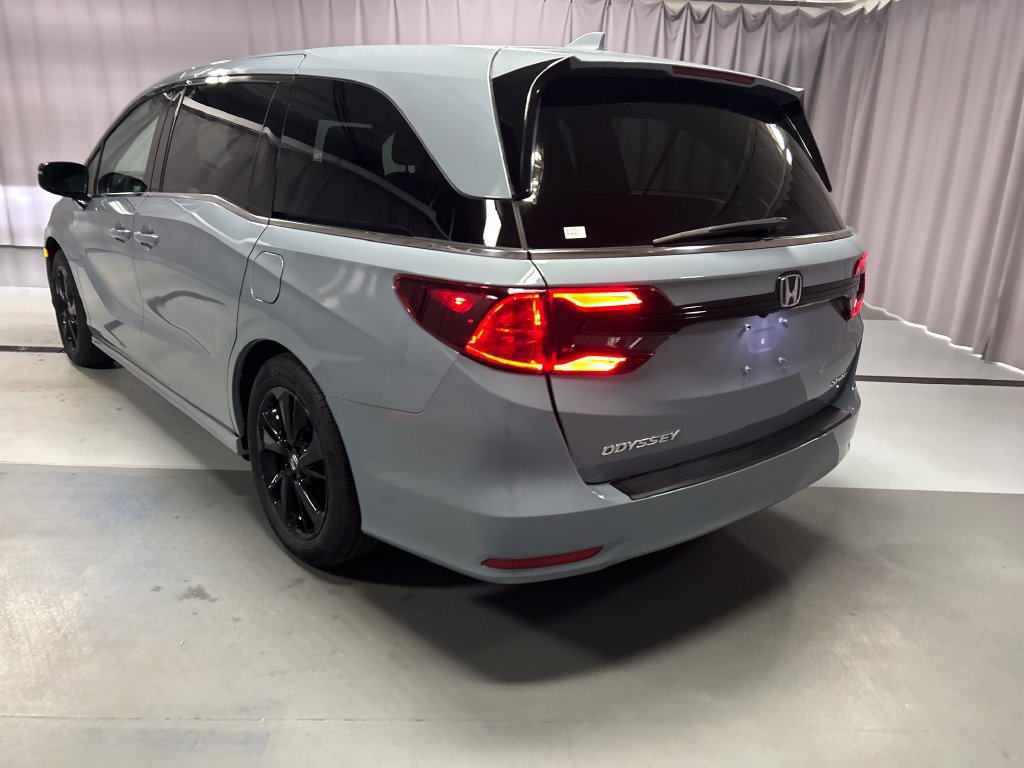 Used 2023 Honda Odyssey Sport image 5