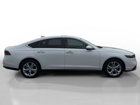 Certified 2023 Honda Accord LX image 6