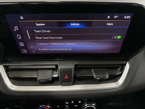 Used 2024 Chevrolet TrailBlazer LS image 32