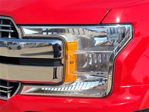 Used 2020 Ford F150 Lariat image 4