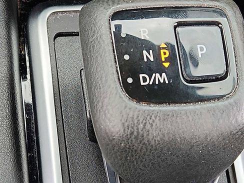 Used 2022 Nissan Pathfinder Platinum w/ Cargo Package image 15