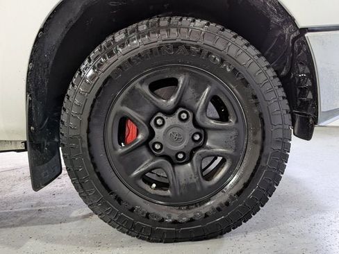 Used 2012 Toyota Tundra 4x4 Double Cab w/ Tow Pkg image 40