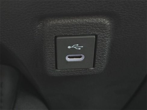 Certified 2025 Toyota Corolla LE image 28