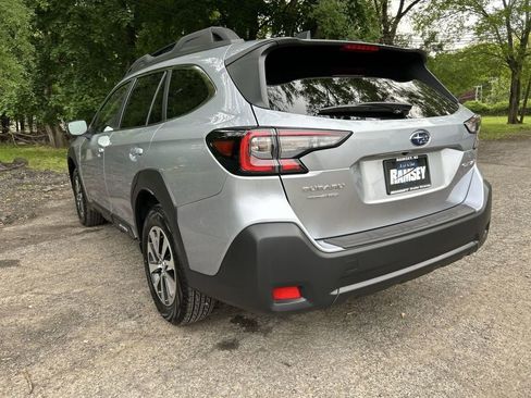Certified 2025 Subaru Outback Premium w/ Popular Package #1 AWD/4WD image 6