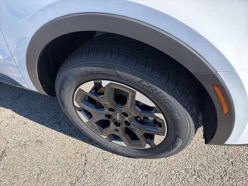 New 2026 Kia Sorento S AWD/4WD image 9