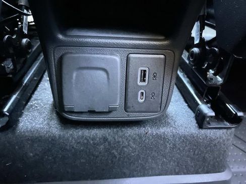 Certified 2025 Chevrolet TrailBlazer LT w/ Convenience Package image 21