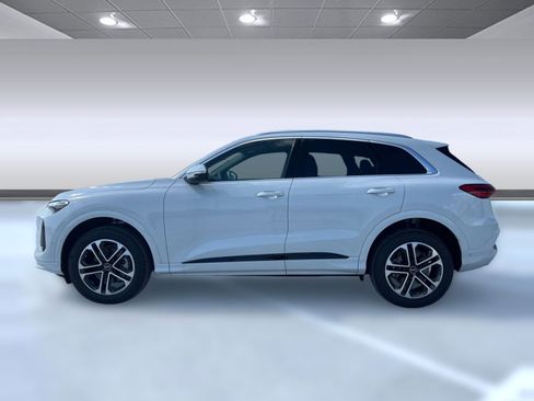 New 2025 Audi Q5 Premium image 2