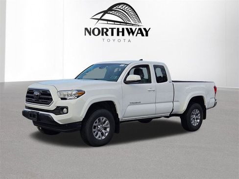 Used 2019 Toyota Tacoma 4x4 Access Cab image 6