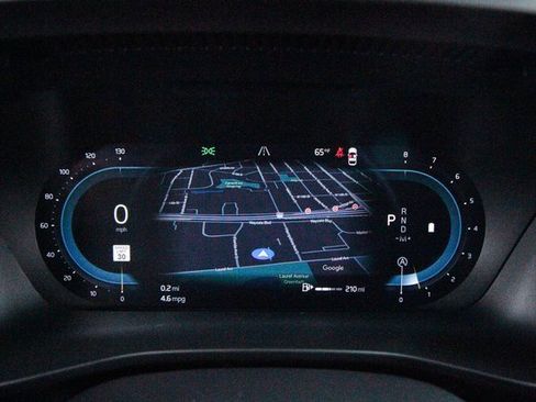 Certified 2025 Volvo XC40 B5 Plus image 14