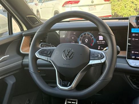 New 2026 Volkswagen Tiguan SEL R-Line image 28