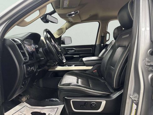 Used 2019 RAM 1500 Laramie image 13