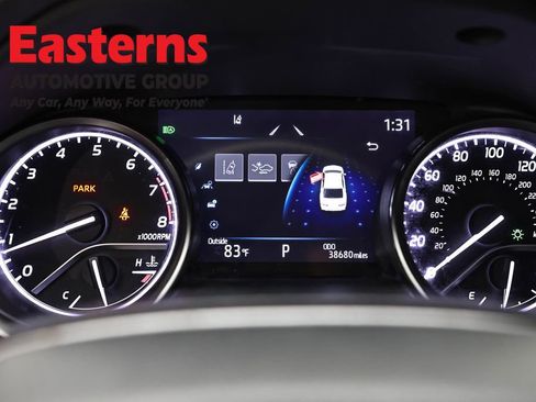 Used 2024 Toyota Camry SE AWD/4WD image 17