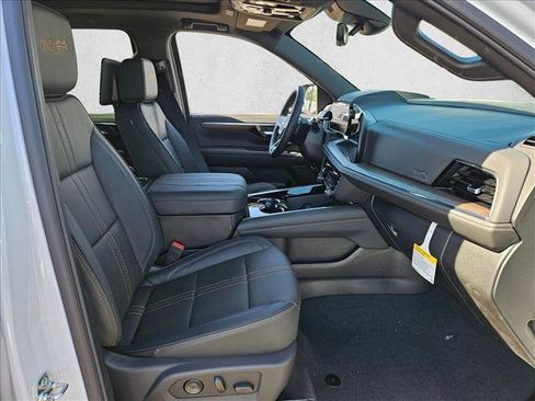New 2026 Chevrolet Suburban High Country AWD/4WD image 17