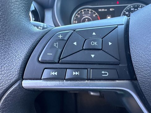 Used 2020 Nissan Kicks SV FWD image 19