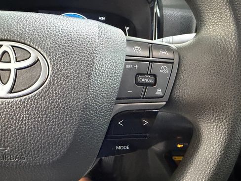 Used 2025 Toyota Camry LE FWD image 20