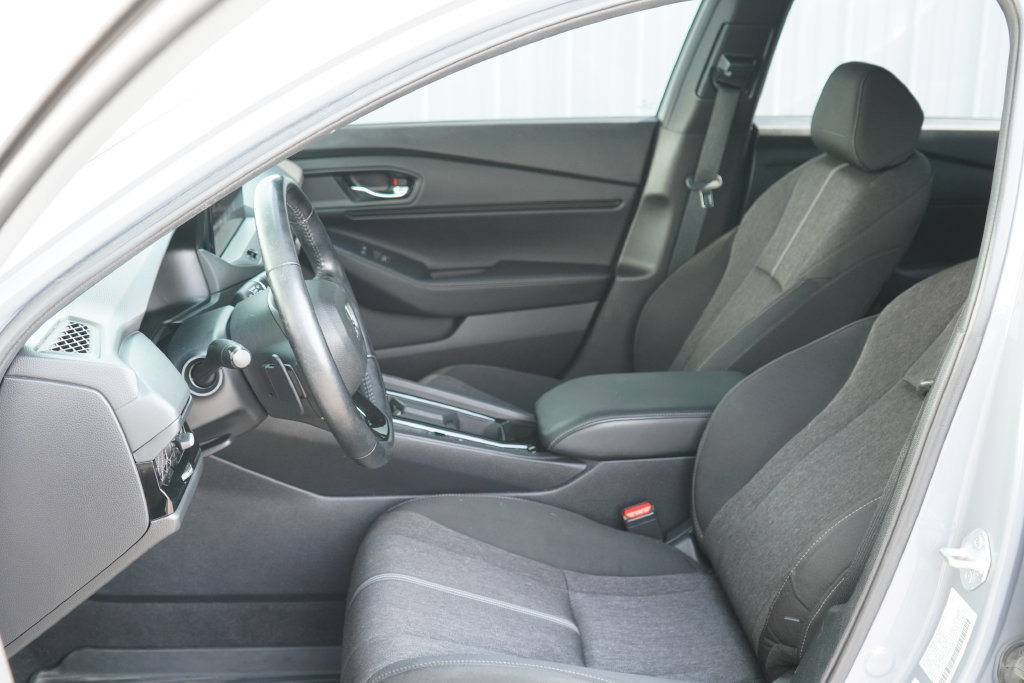 Used 2023 Honda Accord Sport image 12