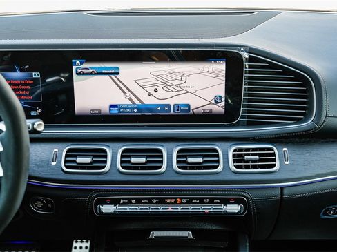 New 2025 Mercedes-Benz GLE 53 AMG 4MATIC Coupe image 11