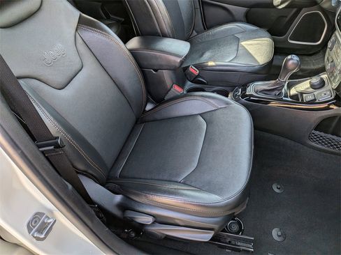 Used 2021 Jeep Compass Limited image 23