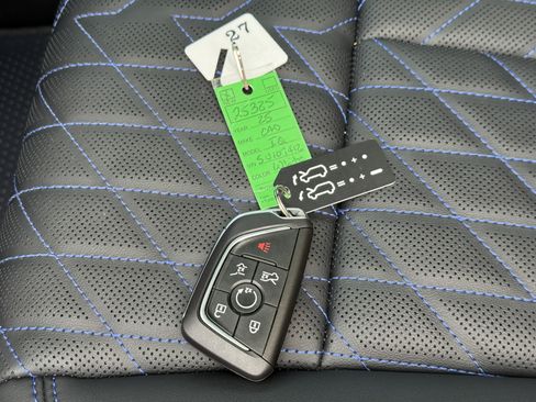 New 2025 Cadillac Escalade IQ Luxury 1 image 36