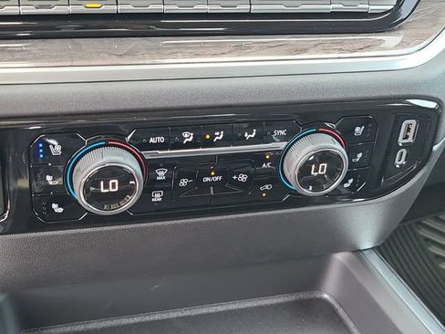 New 2026 Chevrolet Silverado 2500 LTZ w/ LTZ Plus Package AWD/4WD image 30