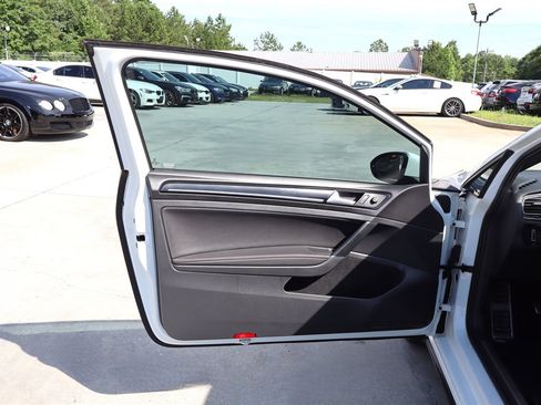 Used 2016 Volkswagen GTI SE FWD image 38