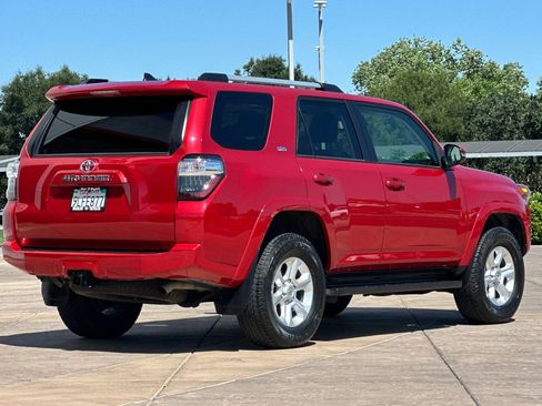 Certified 2024 Toyota 4Runner SR5 Premium w/ Moonroof Package AWD/4WD image 4