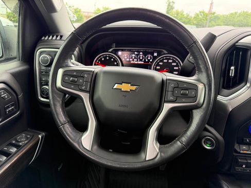 Used 2022 Chevrolet Silverado 1500 LTZ w/ LTZ Premium Package AWD/4WD image 12