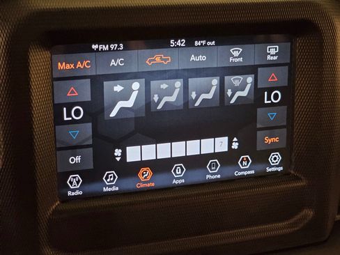 Used 2023 Jeep Gladiator Sport AWD/4WD image 10