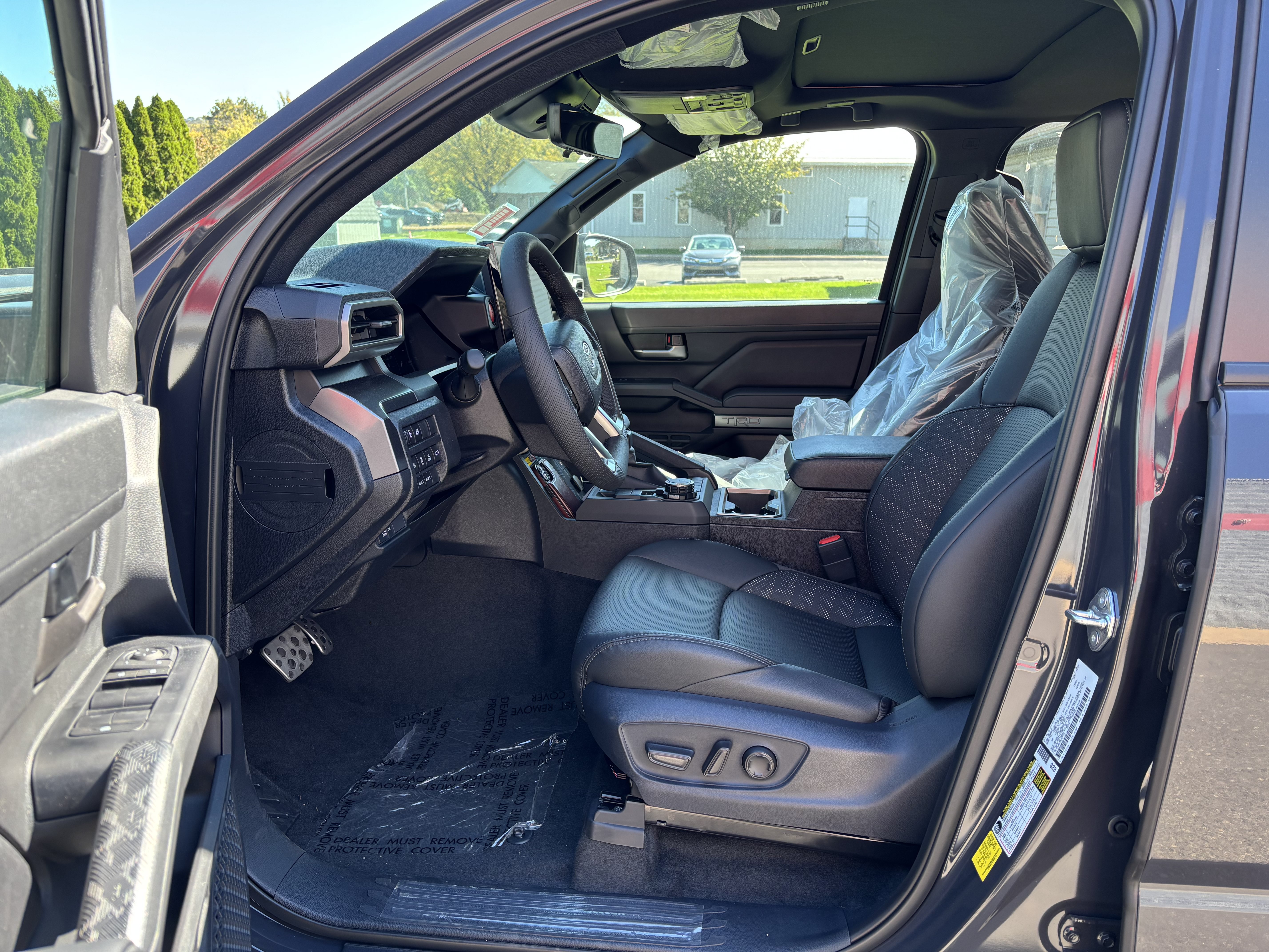 Certified 2026 Toyota Tacoma TRD Sport w/ TRD Sport Premium Package AWD/4WD image 12