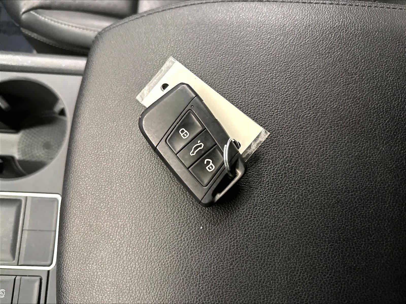 Used 2019 Volkswagen Atlas SE w/ Towing Package FWD image 38