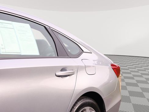 Used 2020 Honda Accord LX image 11