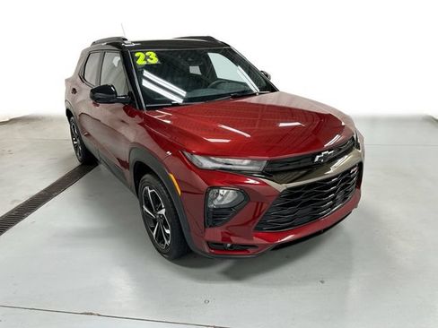 Used 2023 Chevrolet TrailBlazer RS w/ Convenience Package AWD/4WD image 1