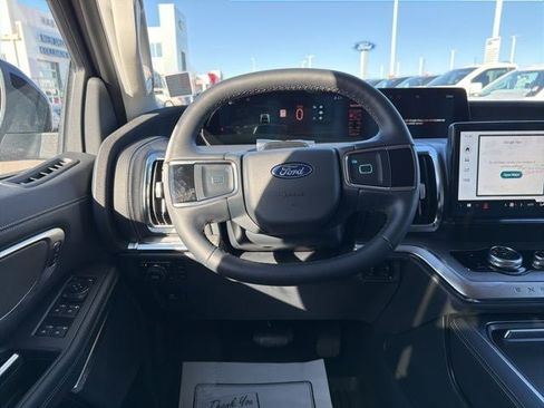 New 2026 Ford Expedition Max Platinum image 32