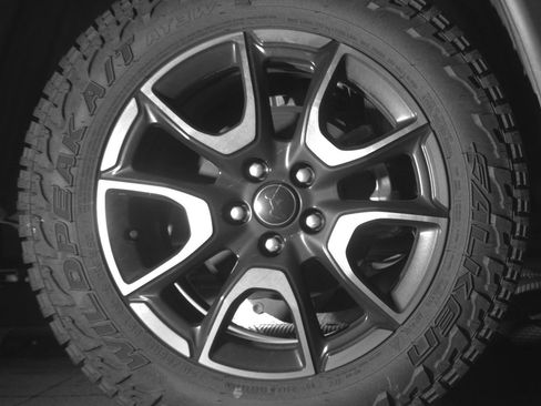 Used 2025 Jeep Compass Trailhawk image 15