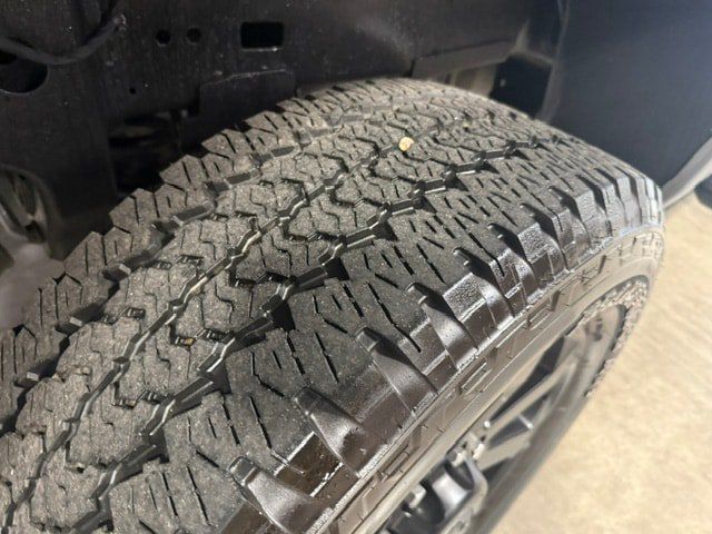 Used 2024 RAM 2500 Big Horn w/ Night Edition AWD/4WD image 22