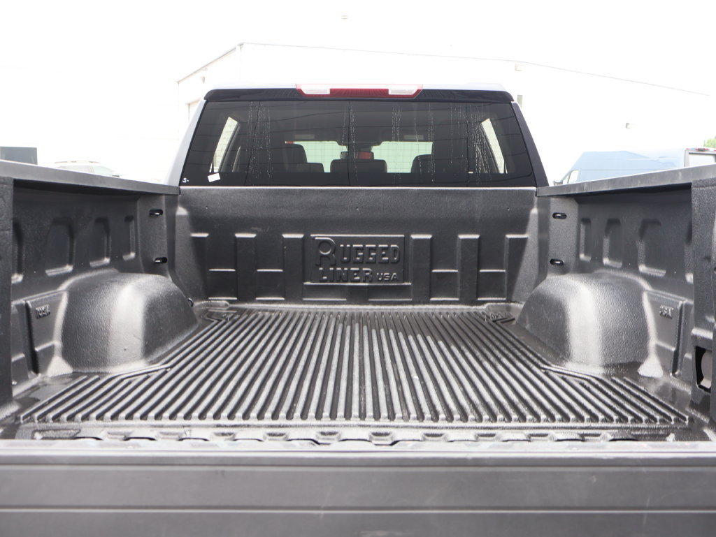 Used 2025 GMC Sierra 1500 SLT AWD/4WD image 14