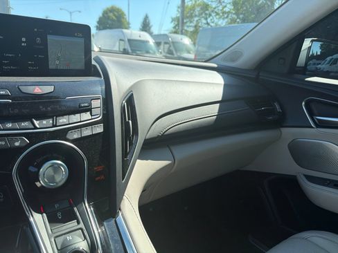 Used 2025 Acura RDX SH-AWD w/ Advance Package image 23