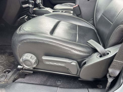 Certified 2020 Jeep Gladiator Overland image 22