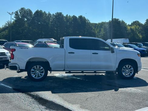 Used 2025 Chevrolet Silverado 1500 Custom AWD/4WD image 7