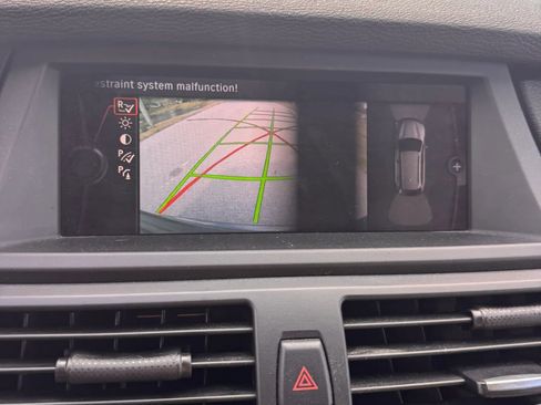 Used 2011 BMW X5 xDrive35d AWD/4WD image 17