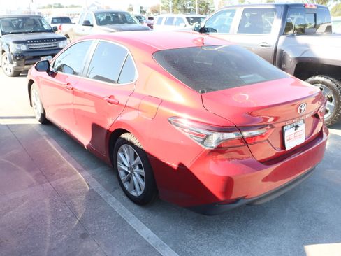 Used 2023 Toyota Camry LE image 8
