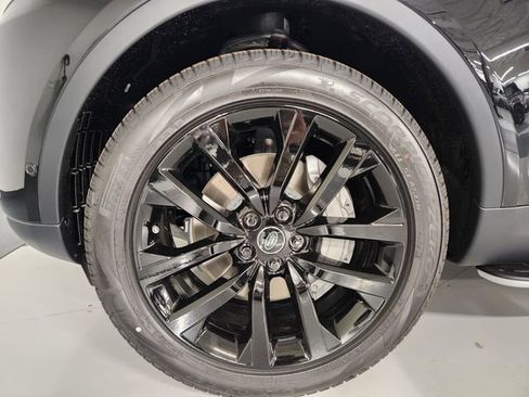 New 2026 Land Rover Discovery S AWD/4WD image 8
