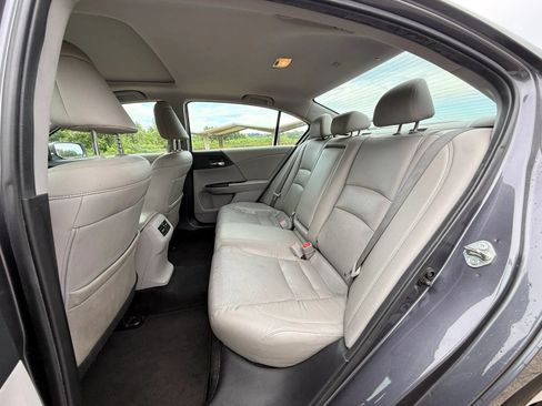 Used 2016 Honda Accord EX-L image 11
