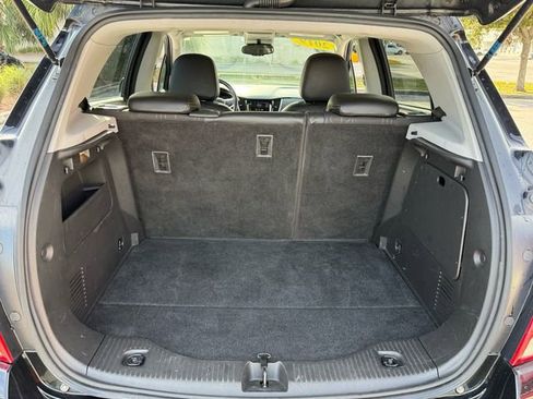 Used 2019 Chevrolet Trax LT w/ LT Convenience Package image 8