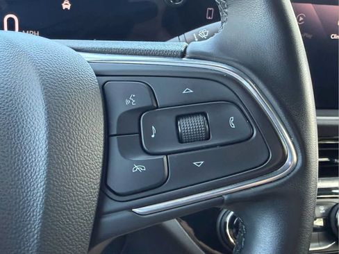 Used 2024 Buick Envista Sport Touring FWD image 26