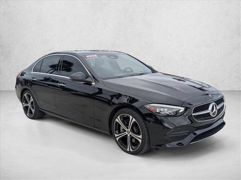 Used 2025 Mercedes-Benz C 300 Sedan image 3