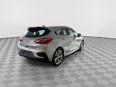 Used 2017 Chevrolet Cruze Premier w/ RS Package FWD image 10