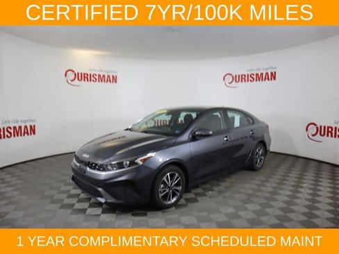 Used 2023 Kia Forte LXS w/ LXS Technology Package FWD image 5